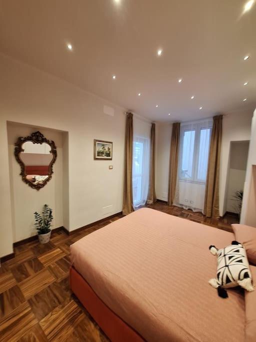Il Talismano-In Citta -Vicino Al Mare Apartamento Savona Exterior foto