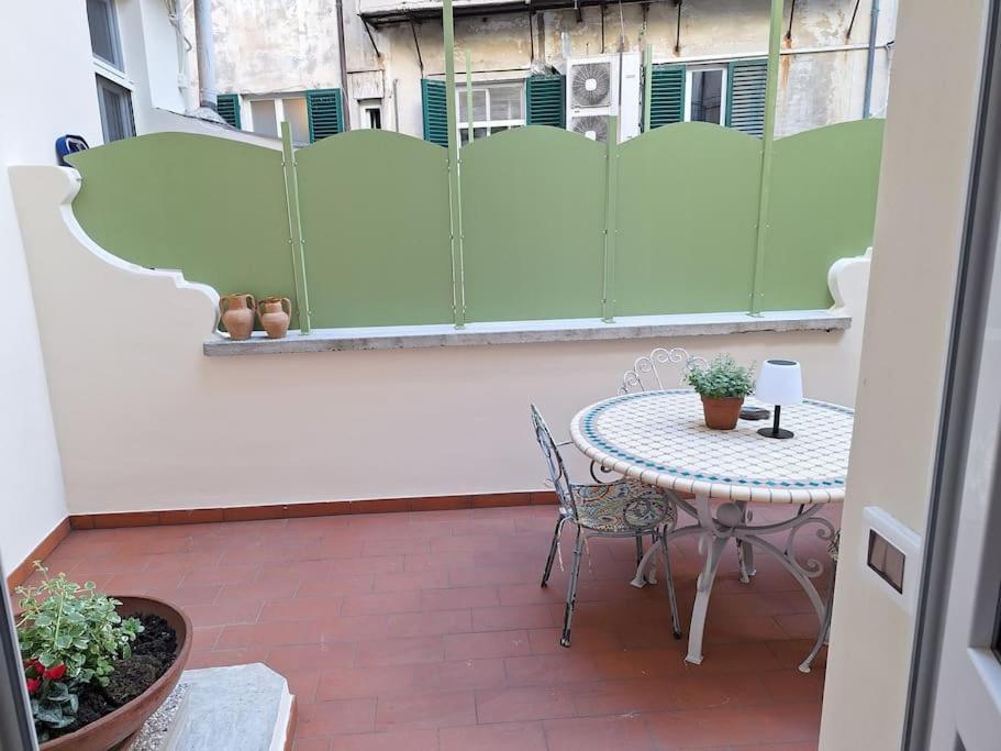 Il Talismano-In Citta -Vicino Al Mare Apartamento Savona Exterior foto