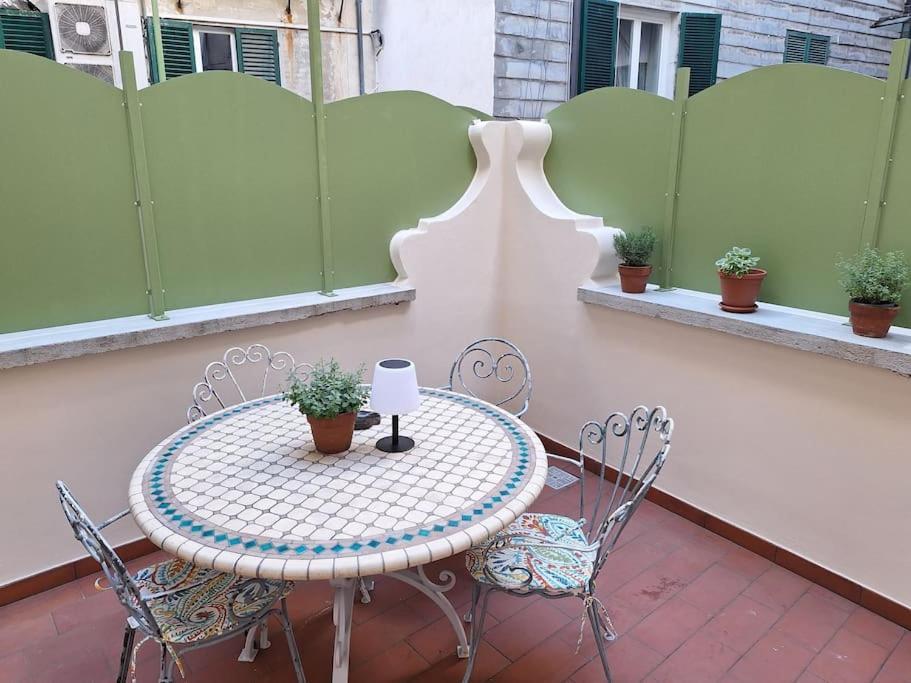 Il Talismano-In Citta -Vicino Al Mare Apartamento Savona Exterior foto